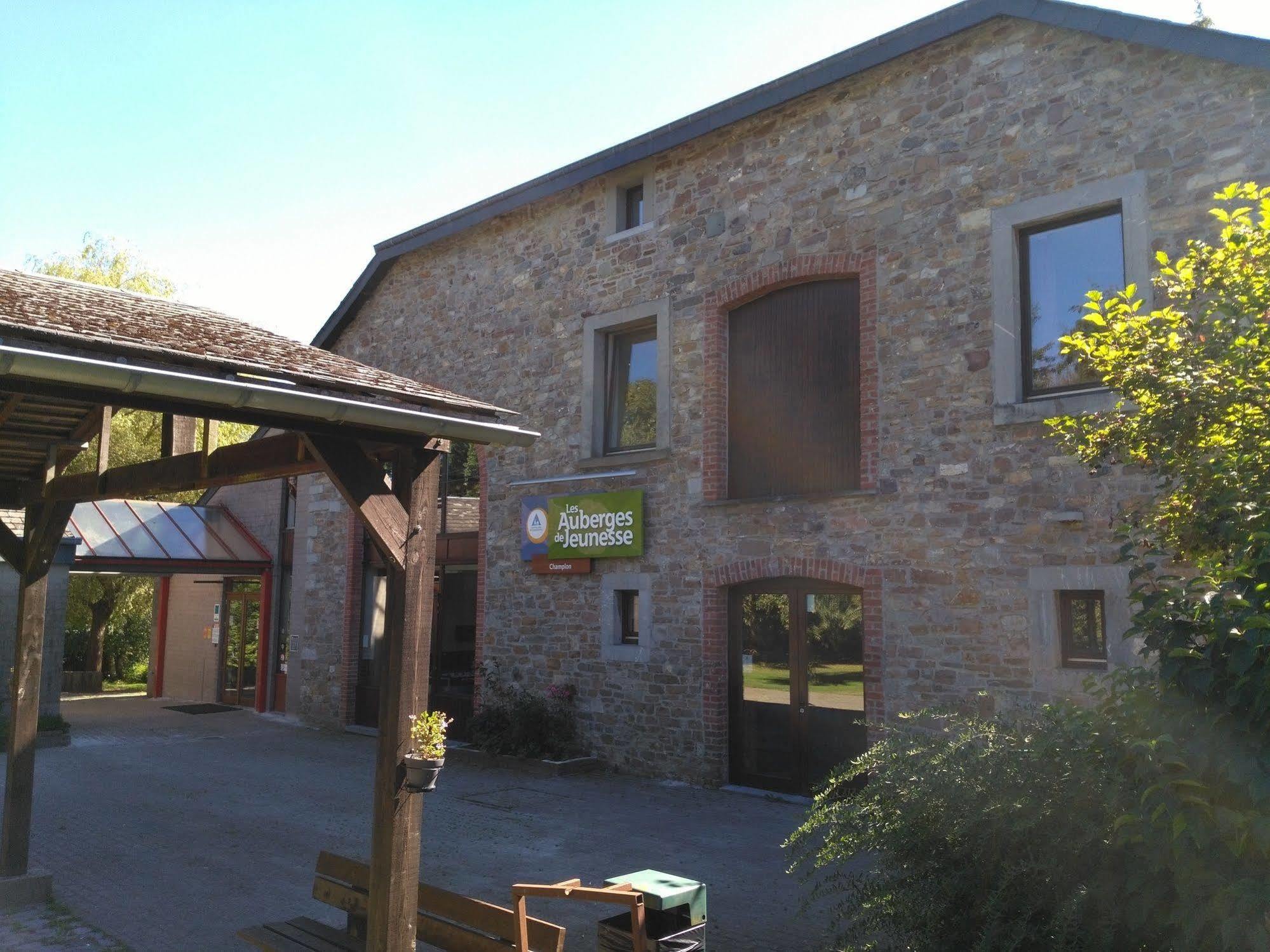 Auberge De Jeunesse De La Roche - Champlon Tenneville Exterior photo